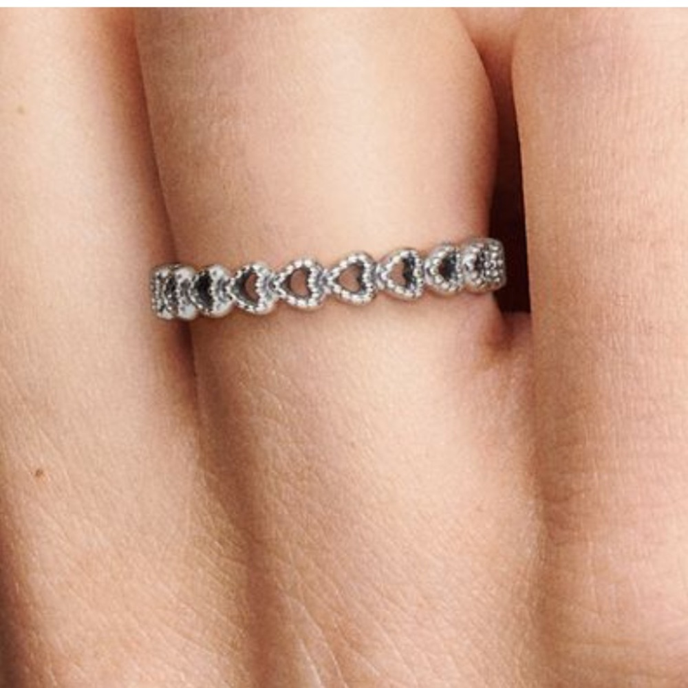 Band of hearts Ring